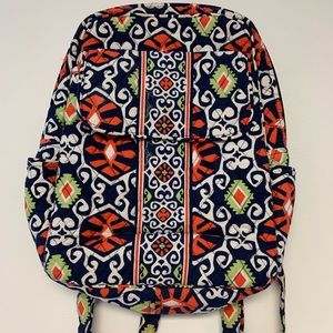 LIKE NEW Vera Bradley Purse/Backpack